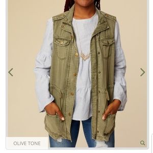 Altard State Utility Vest